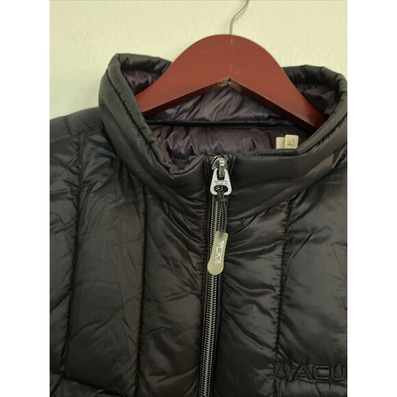 Vest - Picture 3 of 14